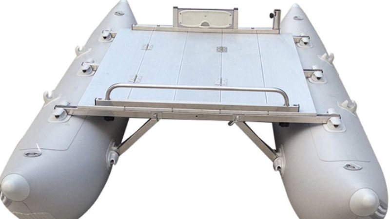 Pontoon Wholesalers: Your Gateway to Quality and Value in the Boating Industry