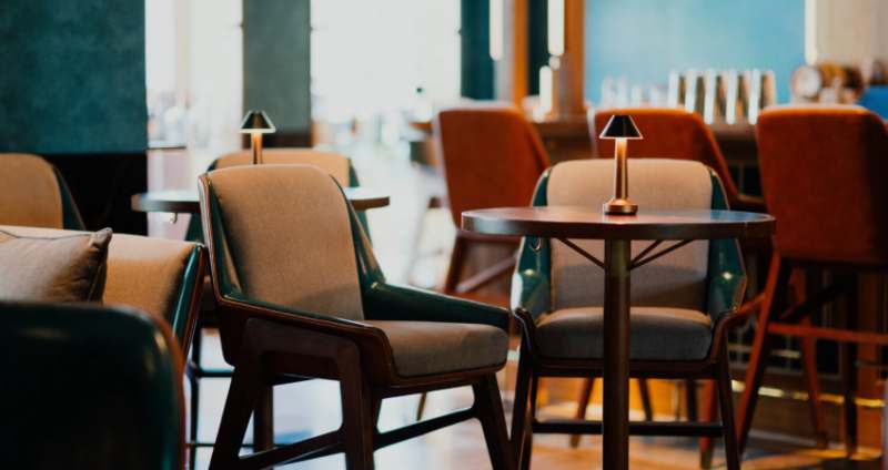 REASONS WHY COMMERCIAL FURNITURE IS BEST FOR BUSINESS