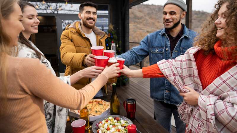 Hosting a Safe & Memorable Outdoor Christmas Celebration